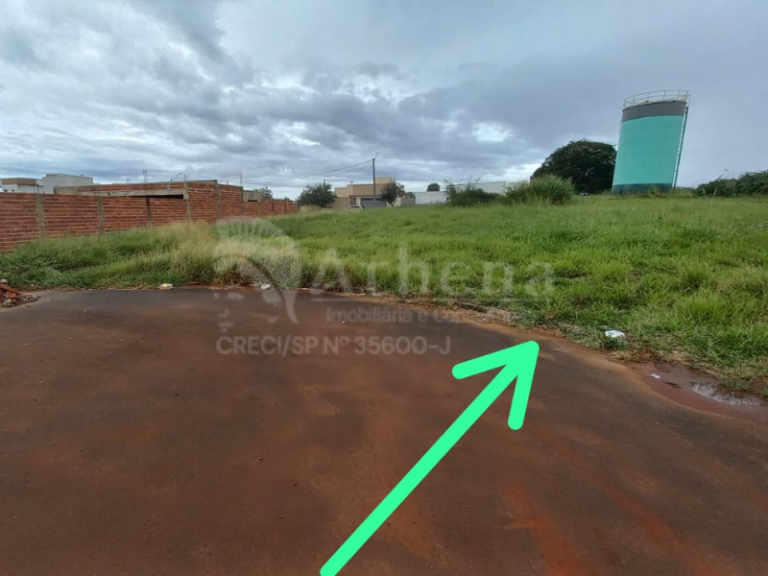 Terreno – Vila Barroso – Altinópolis/SP – Frente sol da tarde – 383,84m2 (esquina)