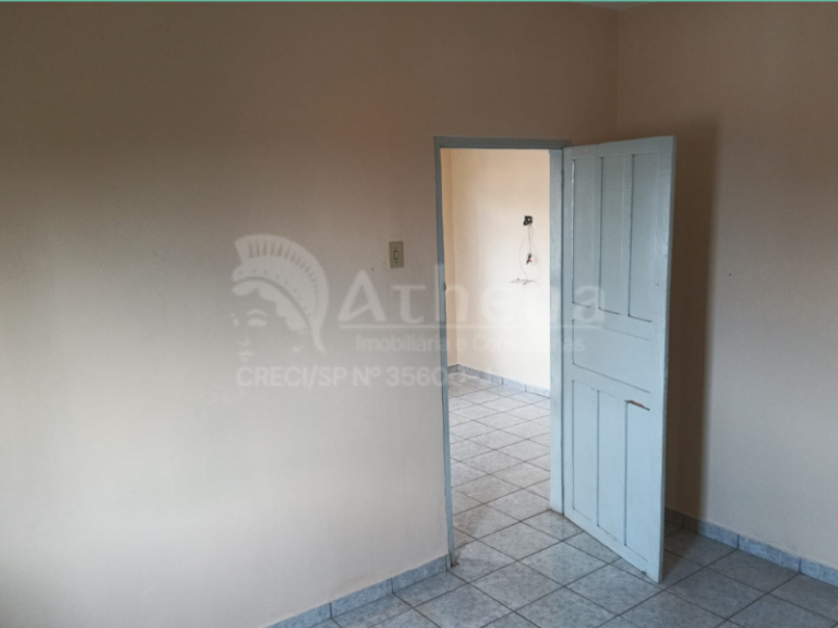 Casa – Bairro: Vila Maria – Altinópolis/SP