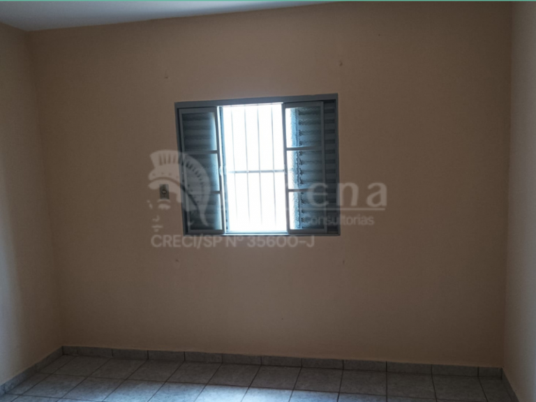 Casa – Bairro: Vila Maria – Altinópolis/SP