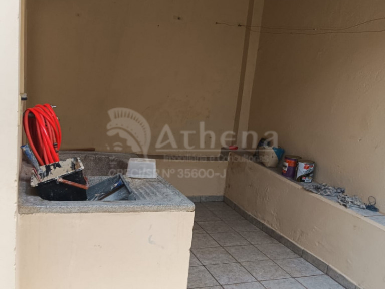 Casa – Bairro: Vila Maria – Altinópolis/SP