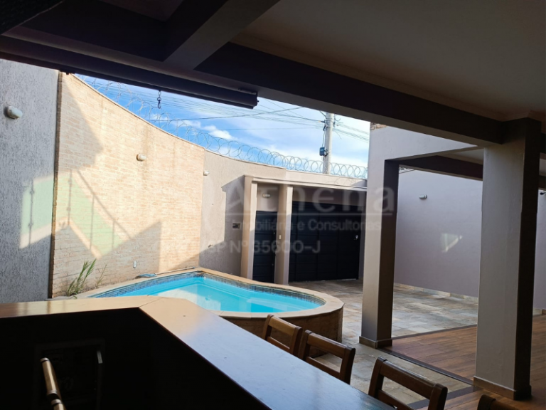 VENDA: Código im22 – Rua Sarah Miguel Felix, 1005 – Bairro: Jardim Luiza – Altinópolis